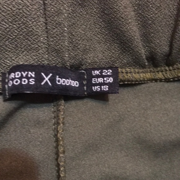 Boo Hoo - Picture 2 of 2